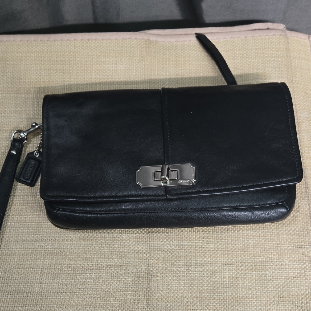 Coach Black Leather Wristlet Clutch with Turnlock - Picture 11 of 11